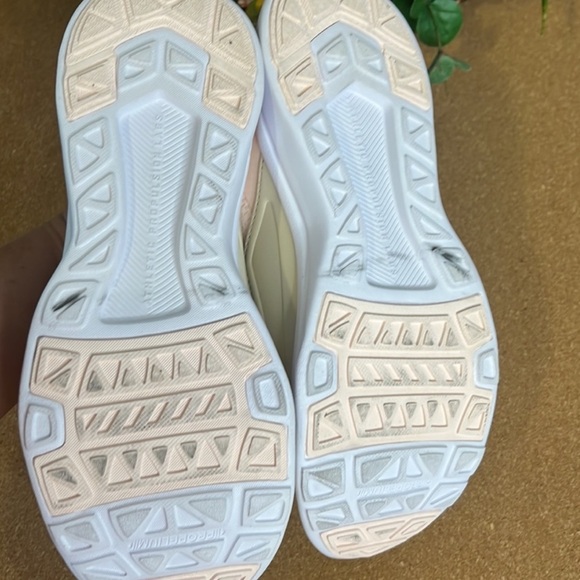 APL Techloom Bliss Knit Running Size 6 - Picture 11 of 11